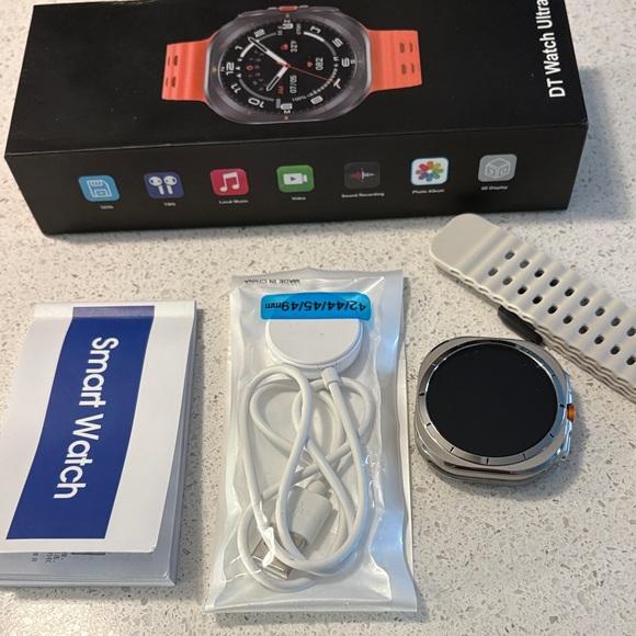 Smartwatch - Silver - Picture 5 of 10